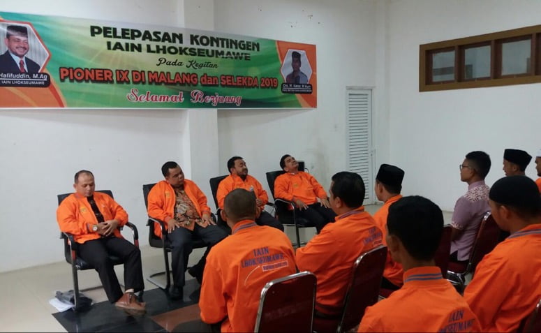 Rektor IAIN Lhokseumawe Lepas Kontingen Pionir dan Selekda