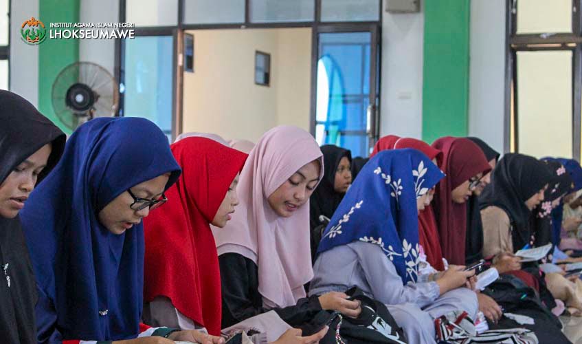 DEMA IAIN Lhokseumawe Gelar Yasinan Akbar dan Doa Bersama