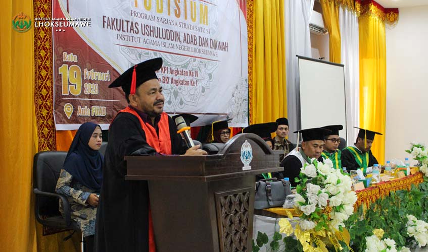 FUAD Yudisium 67 Lulusan, Dua lulusan Raih Predikat Cumlaude