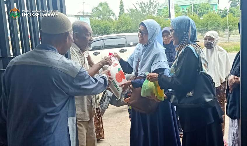 DWP IAIN Lhokseumawe Salurkan Bantuan Sembako