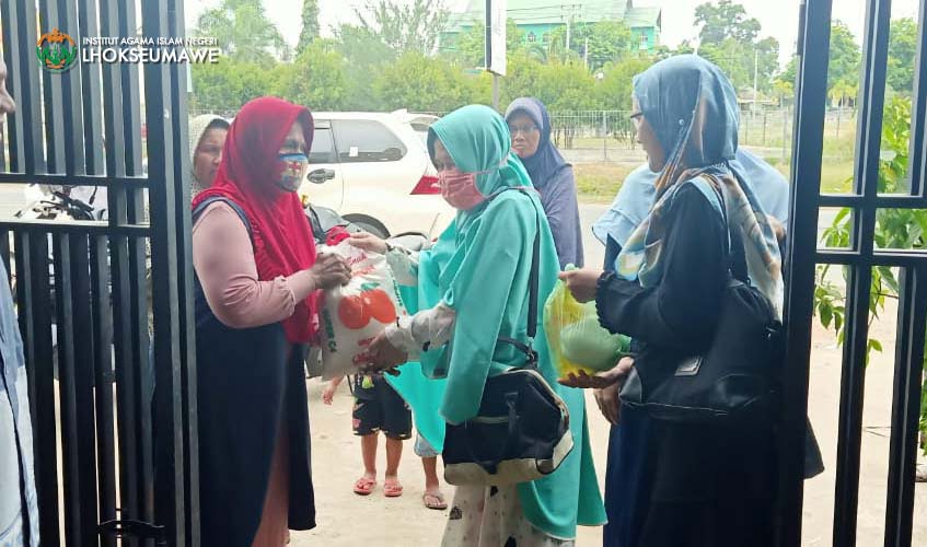 DWP IAIN Lhokseumawe Salurkan Bantuan Sembako