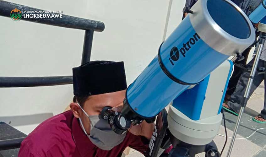 Jurusan Astronomi Islam Gelar Pengamatan Gerhana Matahari Parsial di Observatorium Ilmu Falak IAIN Lhokseumawe